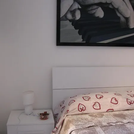 Stanza D'artista Daire Cenova