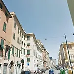 Stanza D'artista * Génova